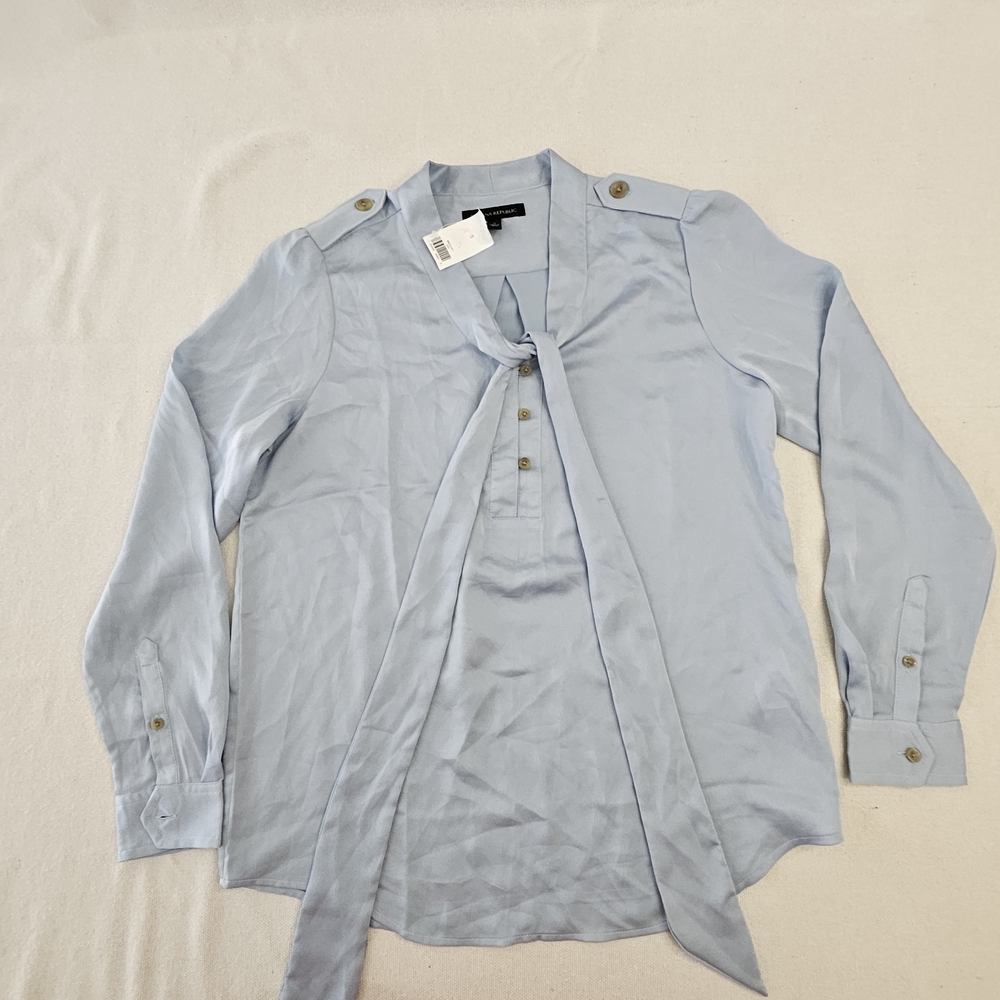NWT Banana Republic Bow Tie Neck Shirt Blouse Long Sleeves Gray Women's Size XS